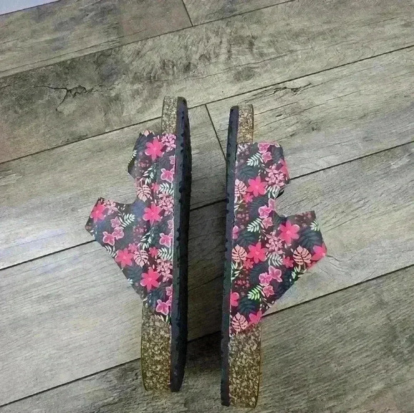 BOBBIE  BROOKS womens flower sandals large 9/10 - Picture 11 of 16